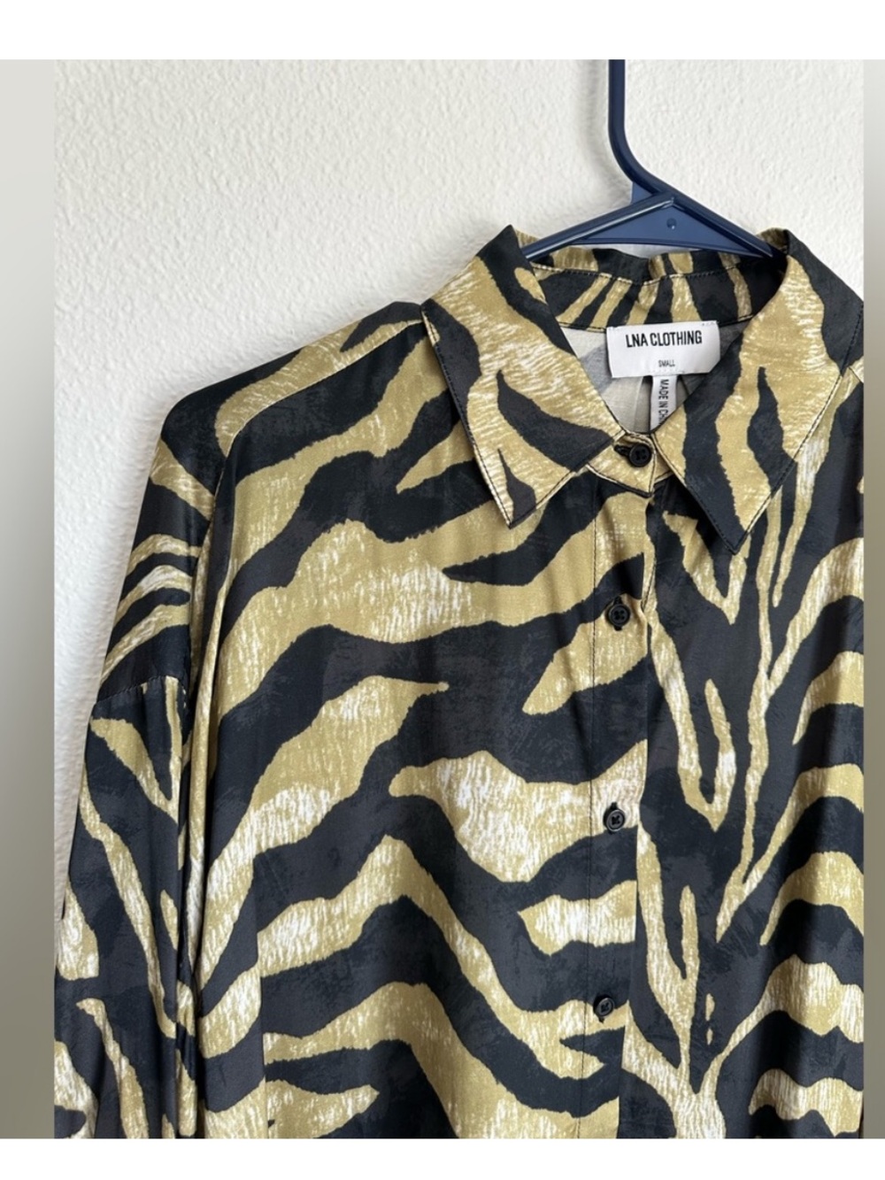 LNA leopard button down - Picture 2 of 4